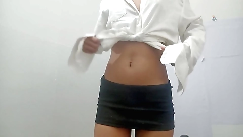 Indian babe riding fat big cock from her boyfriend