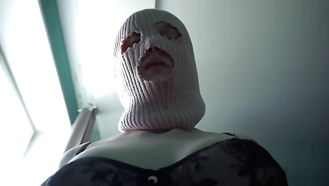 Indian porn clip of a girl with a lot of natural tits