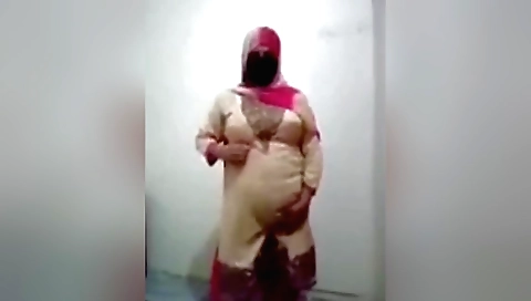 Amateur sex video in hot body pose with sexy face 2018