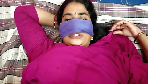 Indian teen chudher lenggins removing his big ex's big dick