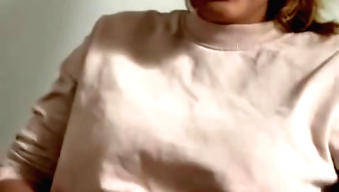 Indian girl on the washing machine is getting fucked