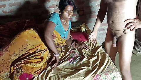 Indian porn video with the guy that wants to show off his body