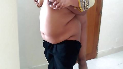 Beautiful big ass and huge boobs homemade porn video