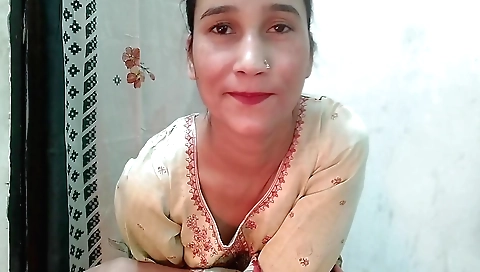 Ne mera land chusa gets her pussy pounded in a hot solo video