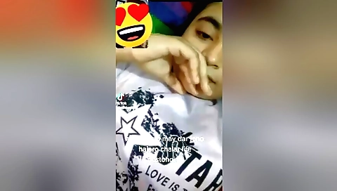 Gorgeous Indian babe showing off her natural boobs on webcam