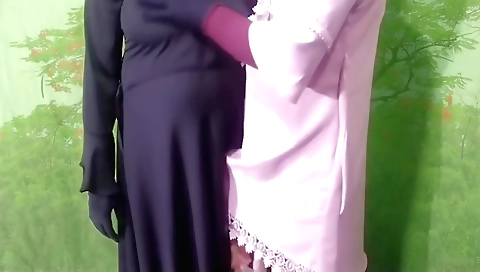 Indian teen stepmother fucking with stepson in sex clip