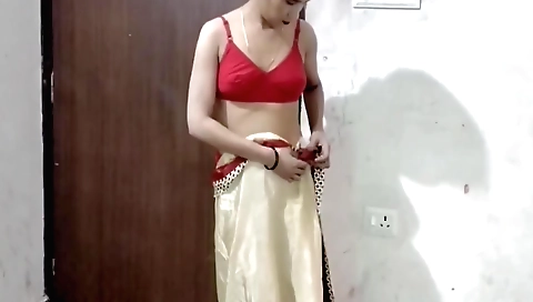 Indian girl playing with a dildo and she is doing a solo
