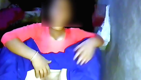 Indian amateur big tits girl with huge tits xxx video