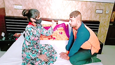 Amateur brunette gives hard sex to her slave in the bedroom