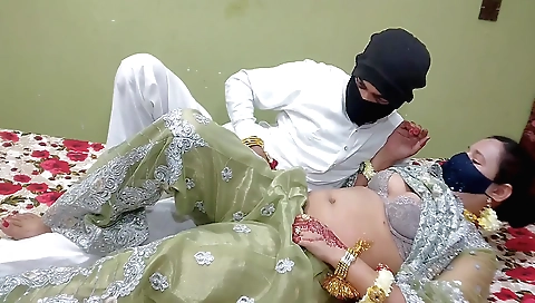Indian chick fucked and fucked in the wedding ceremony