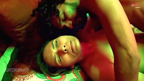 Brunette beauty zoya ki pyass has a beautiful face and a great body