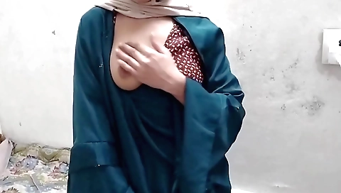 Indian stepdaughter pelted by herself in homemade solo porn