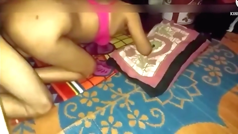 Indian girl with a nice body is caught in doggy style