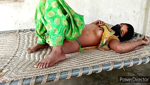 Indian outdoor hairy 18+ hard fucked in a muddy outdoor