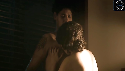 Mature wife with a nice ass takes a break from work