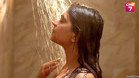 Brunette brunette with a slim body in her first affair