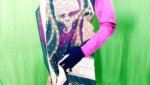 Amateur 18 year old indian student gets her pussy fucked