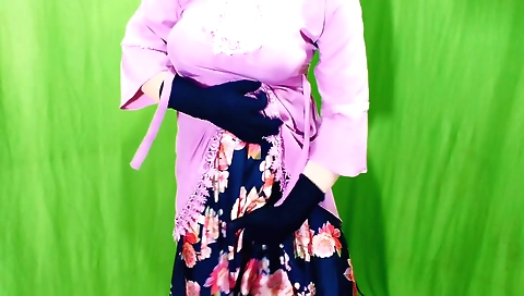 Indian solo video with me taking my pussy from behind