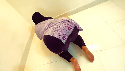 Indian girl with a big booty is in the middle of a hot sex