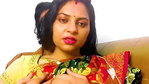 Indian amateur girl gives a good ass to her partner