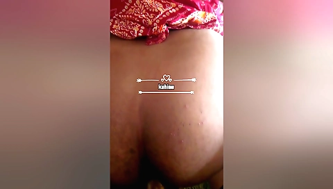 Indian girl gets on top of her boyfriend and sucks the balls