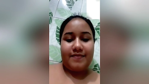 Sexy brunette babe shows her huge boobs and shows her pussy