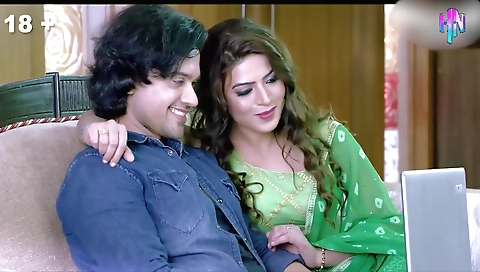 MILF with an extremely round booty enjoys anal sex