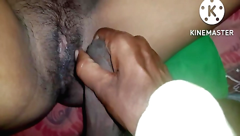 Indian hussy in bed getting rammed with her new lover