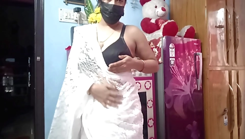 Indian mature mature mom plays with her hairy pussy