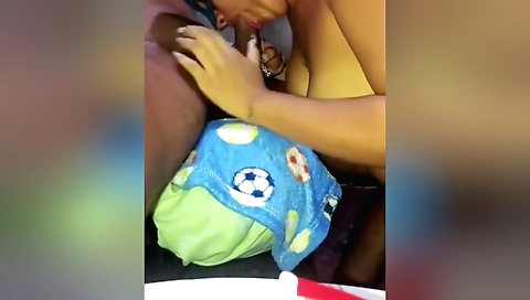 Amateur brunette with a big ass shows off in public