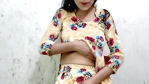 Indian stepsister with a sexy body giving a blowjob
