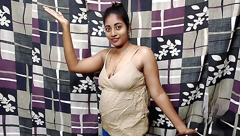 Ass Sexy Indian Milf Got Fucked While She Was In Her Phone - Hindi Sex