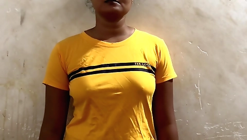 Indian babe in sexy bra and skirt gets fucked hard