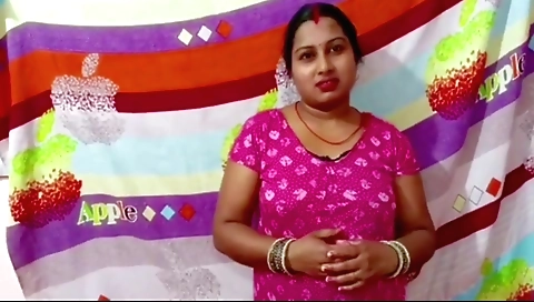 Indian brunette fucked in her tight booty on the couch