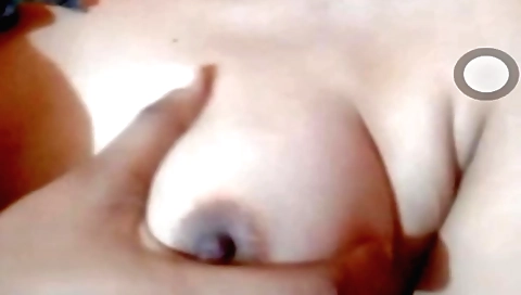 Amateur brunette shows her nice tits in amateur video