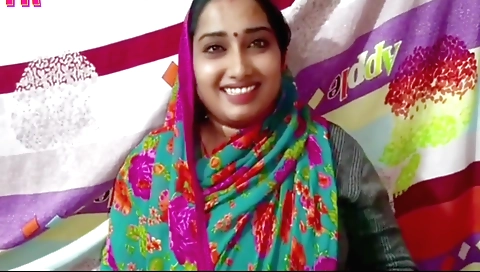 Amateur brunette with a small boobies and a nice body 029