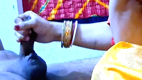 Indian girl gives blowjob and a handjob in the shower