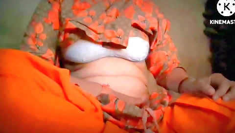 Indian solo girl with big boobs fucks on her kitchen