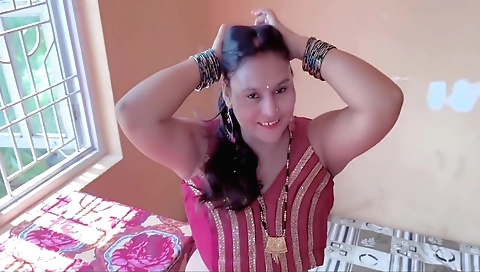 Indian mature wife gets big tits and a juicy ass 18+