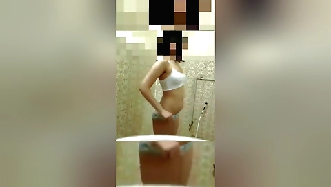 Indian milf naked and in a shower in amateur video