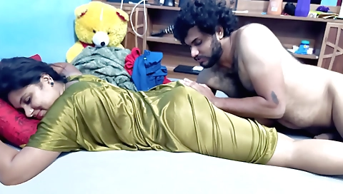 Indian bimbo gets fucked by her husband and her husband's bf