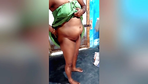 Indian brunette with a sexy body is getting herself off